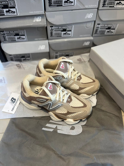 NB 9060 Bege con Marrón