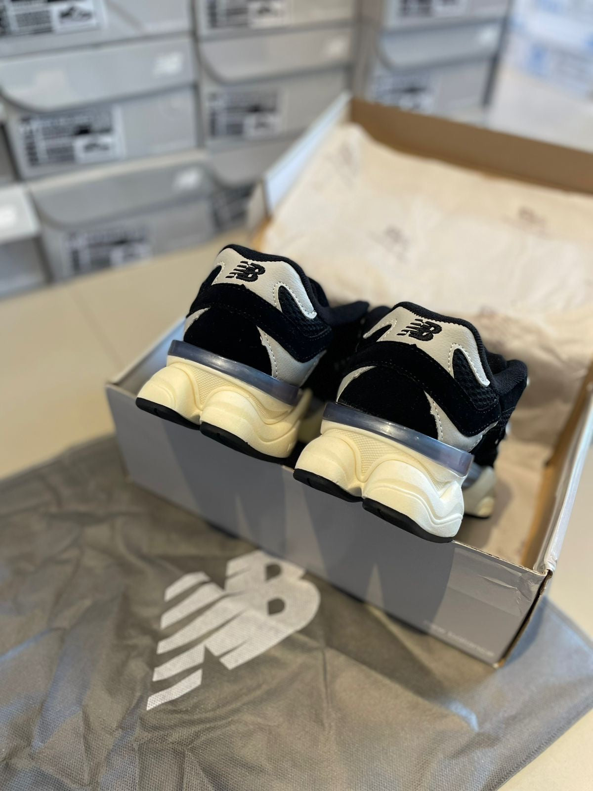 NB BLACK